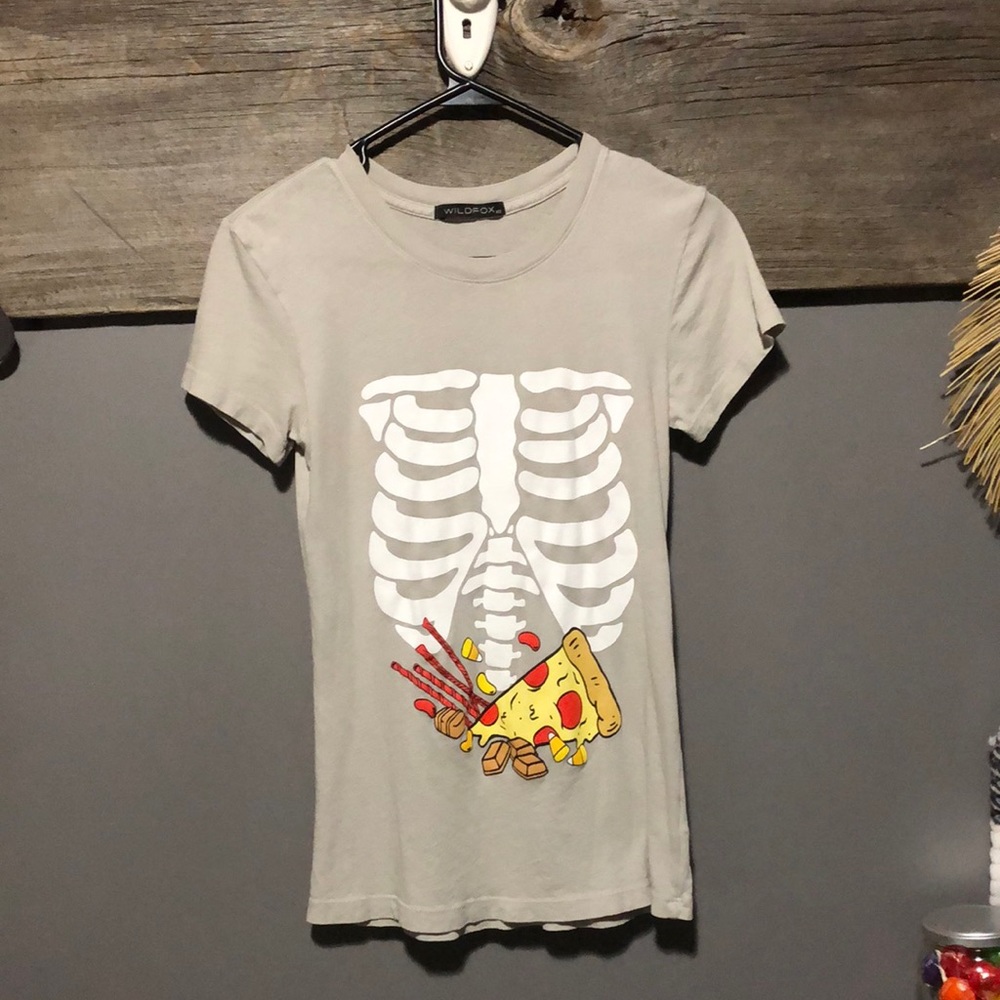 NWOT Revolve Wildfox Skeleton Pizza shirt